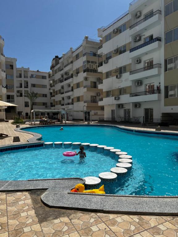 Piscina a Lotus compound o a prop