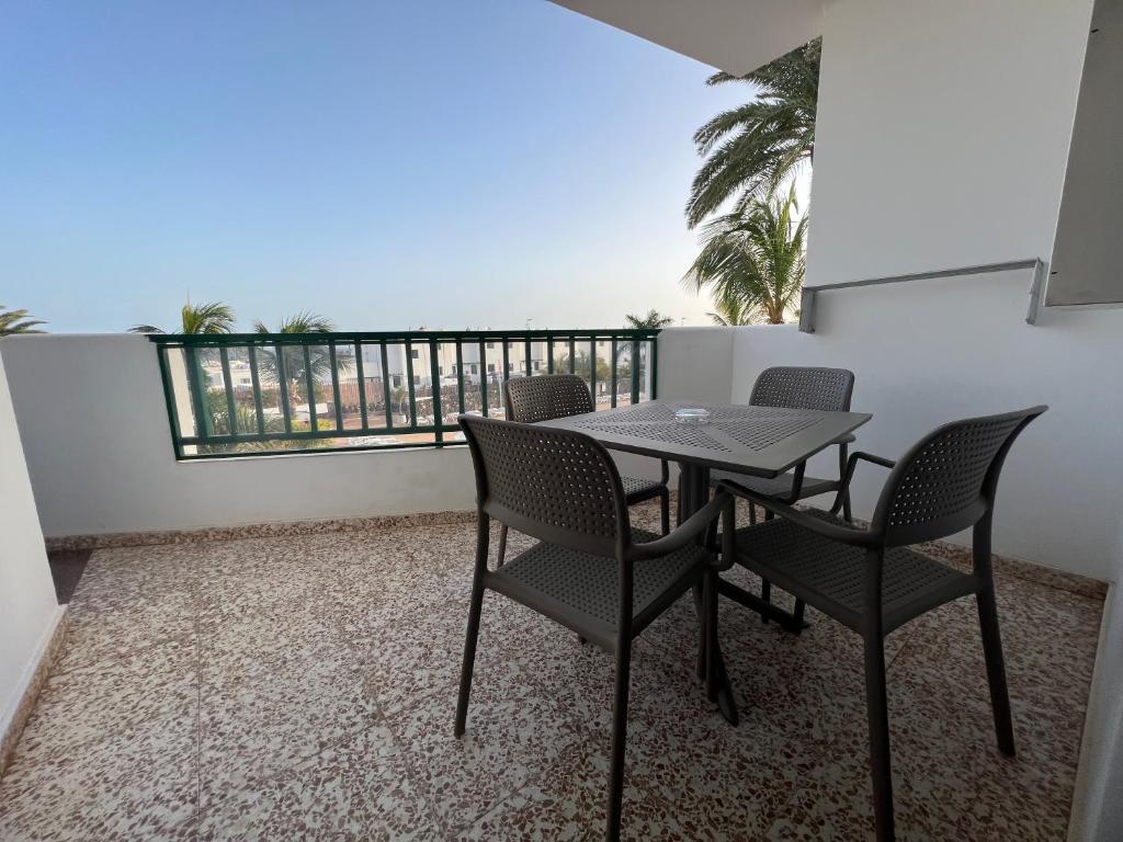 Balkón alebo terasa v ubytovaní Apartamentos Acuario Sol