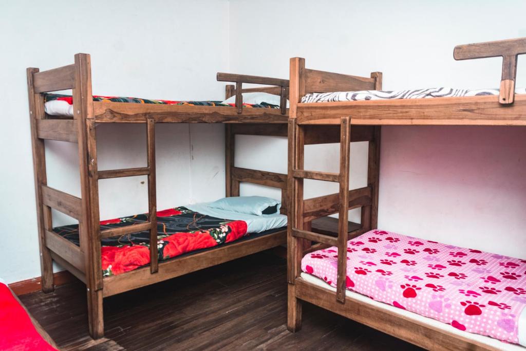 Palanda nebo palandy na pokoji v ubytování Hostal CQ Chapinero