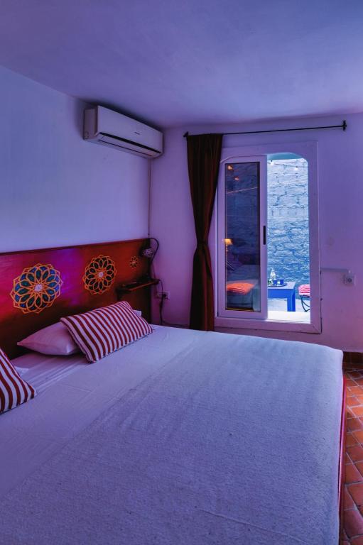 Dar Zambra - Drievoudige Kamer Met Balkon