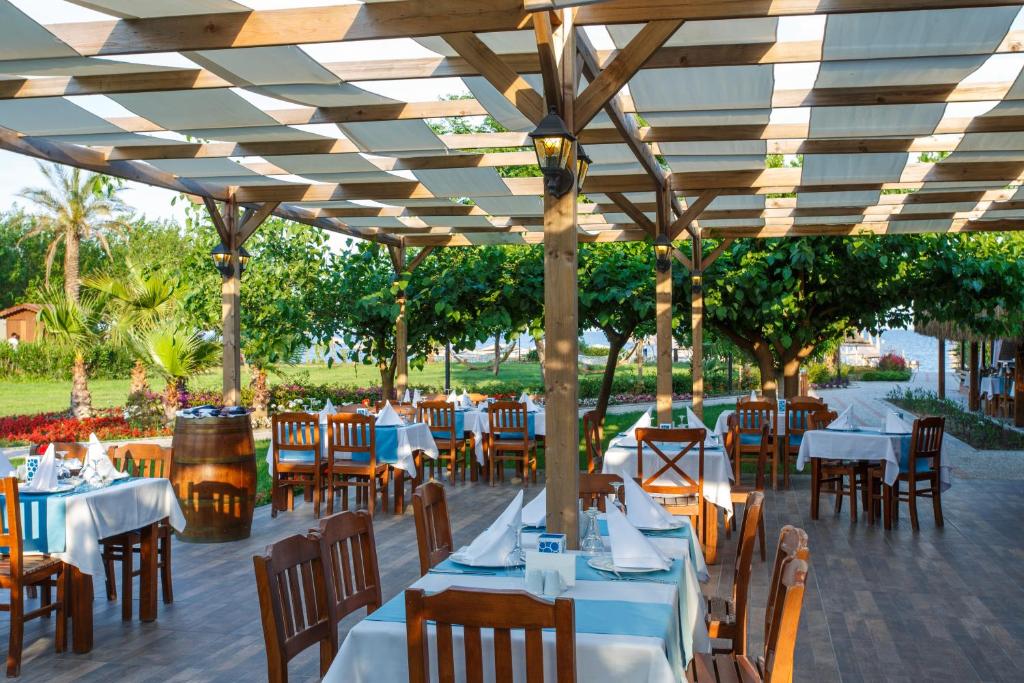 Restaurace v ubytování Lucida Beach Hotel - Ultra All Inclusive
