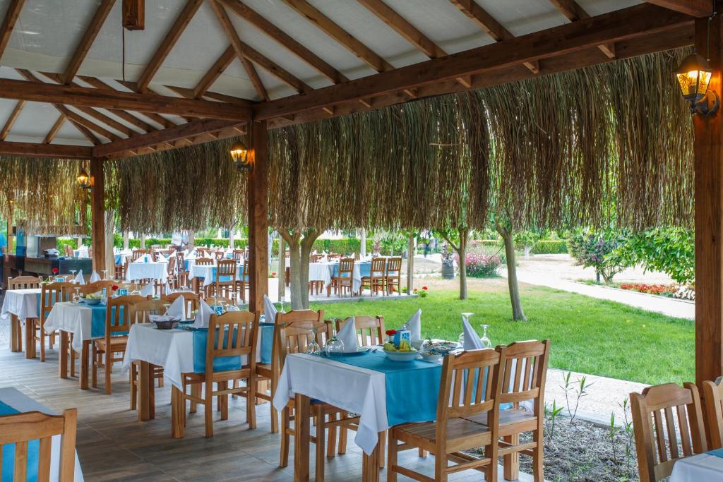 Restaurace v ubytování Lucida Beach Hotel - Ultra All Inclusive