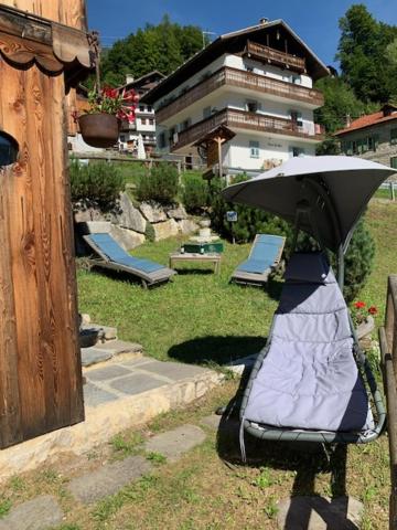 Aed väljaspool majutusasutust Chalet La Rite Dolomiti
