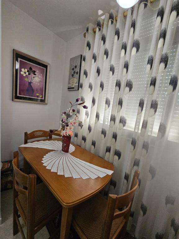 Apartment in Erseke - Image 9