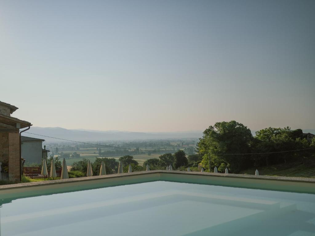 Basen w obiekcie Agriturismo Podere Tovari lub w pobliżu