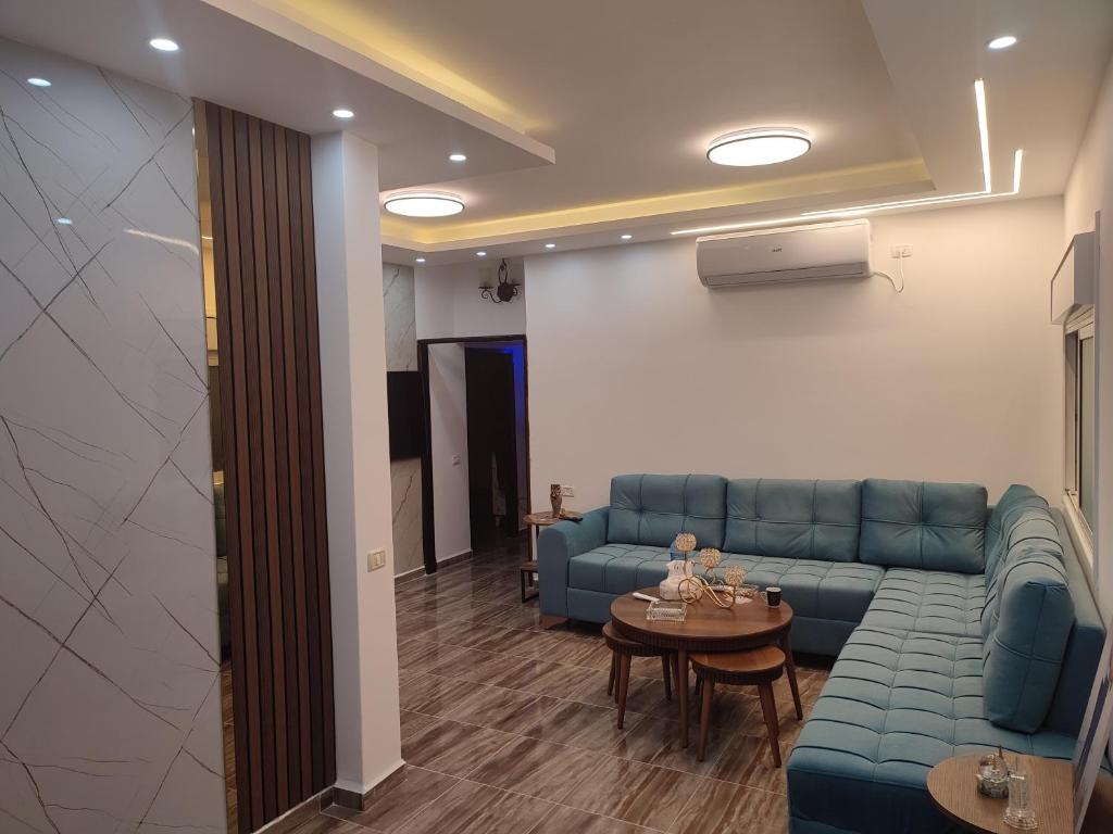 Afbeelding uit fotogalerij van Golden Rose Residence in Az Zabābidah