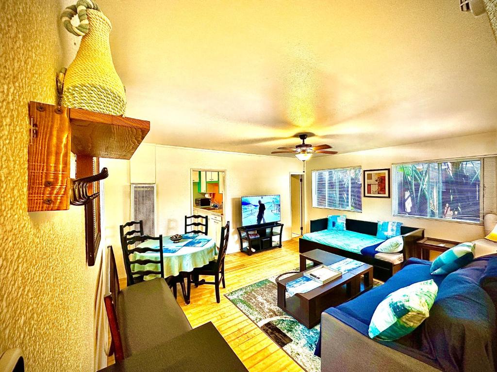 Private Bungalow by the Beach, San Diego, CA - Booking.com
