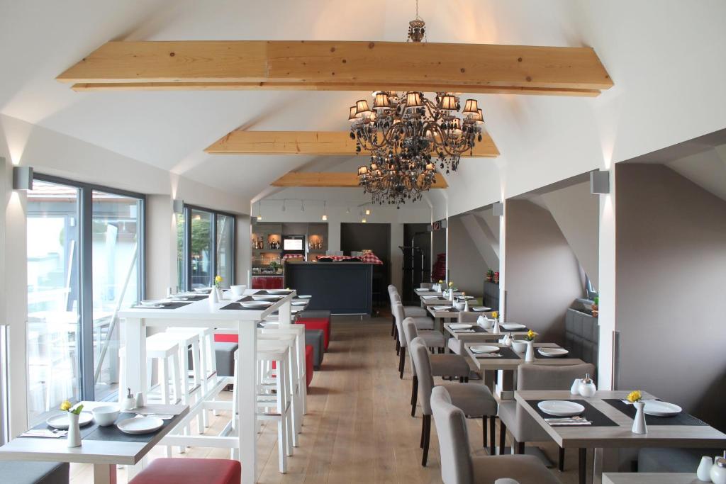 Restaurace v ubytování Gideon Hotel