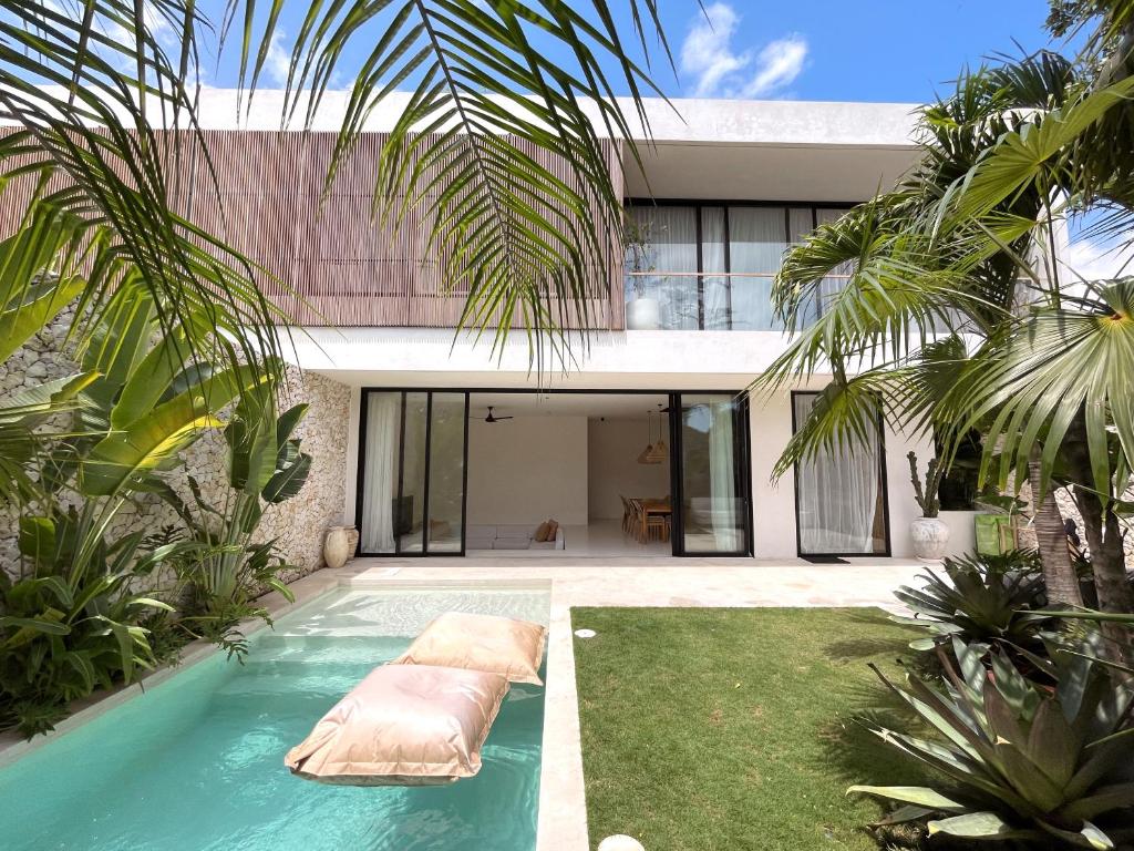 Poolen vid eller i närheten av La Locale: Brand-new luxury 2bd villa with pool