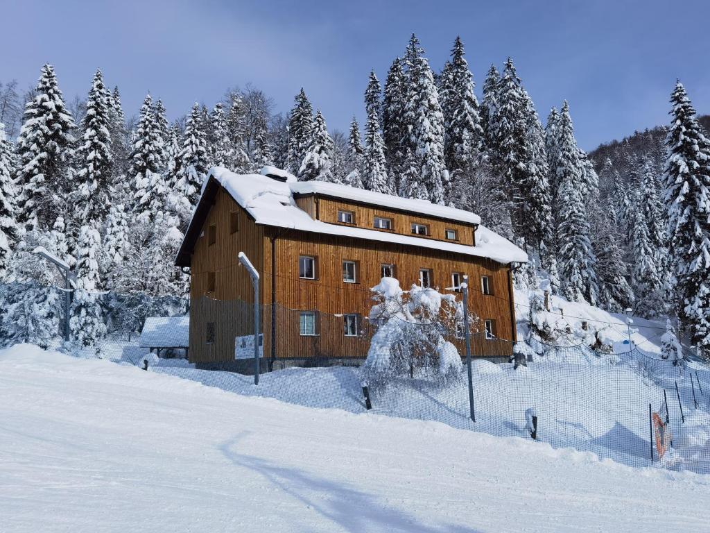 APARTMENTS ROGLA JURGOVO - Ski in Ski out v zimě