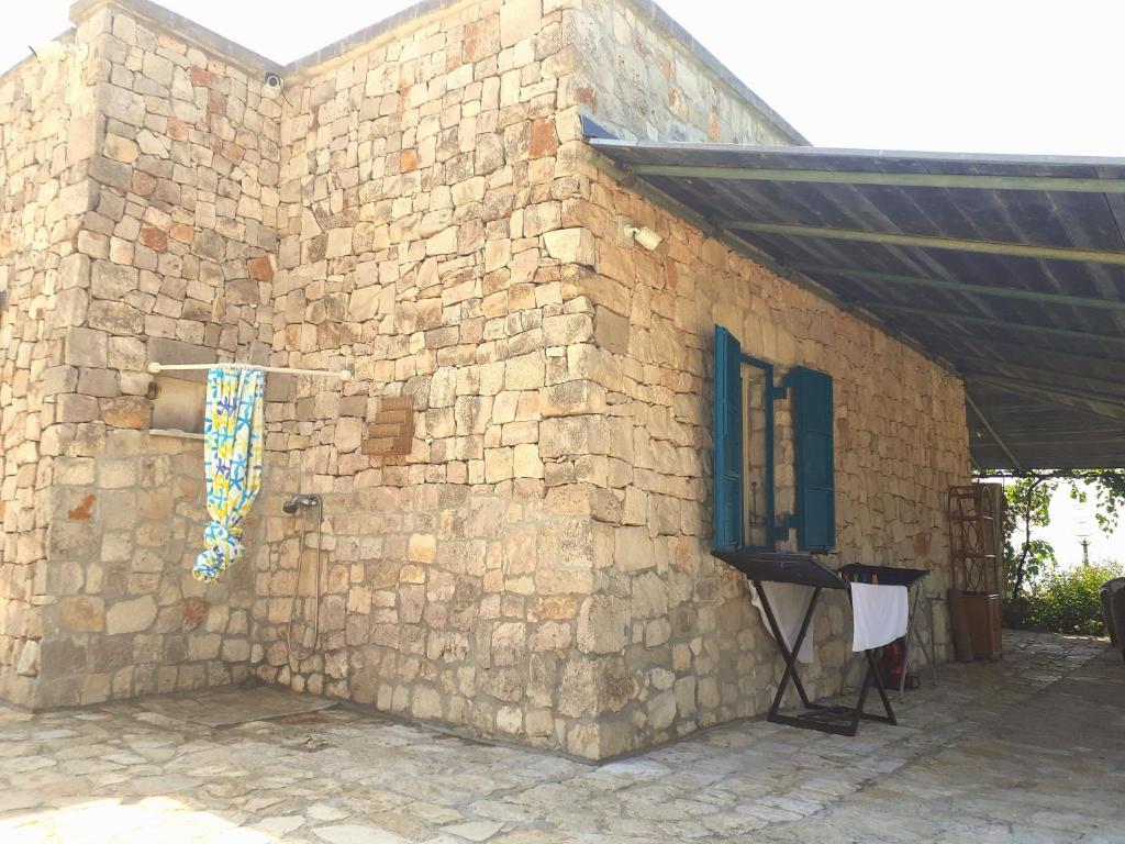 Budova, kde se vila nachází