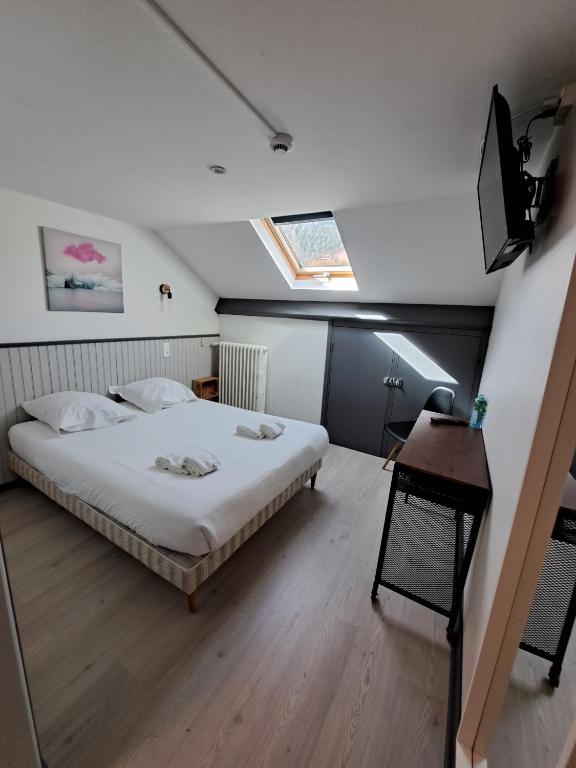 Hôtel Les Mouflons - Quadruple Room