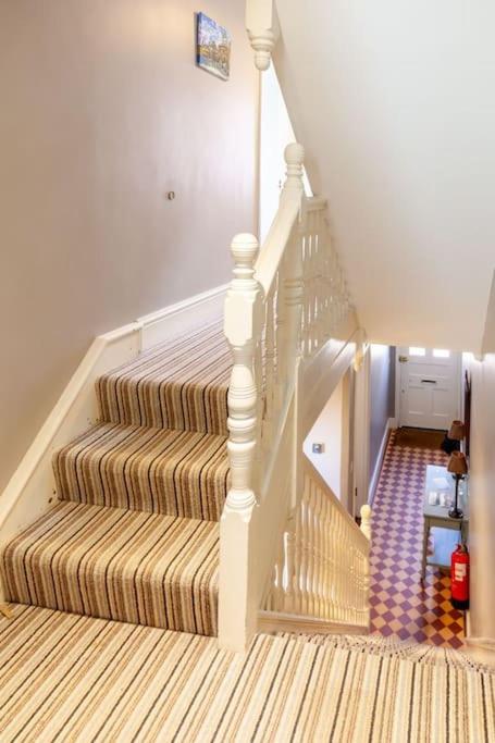 Posezení v ubytování Small Seaview Villa - Norfolk Cottage Agency