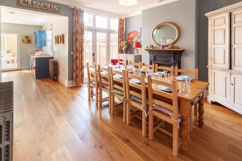 Fotografie z fotogalerie ubytování Small Seaview Villa - Norfolk Cottage Agency v destinaci Sheringham