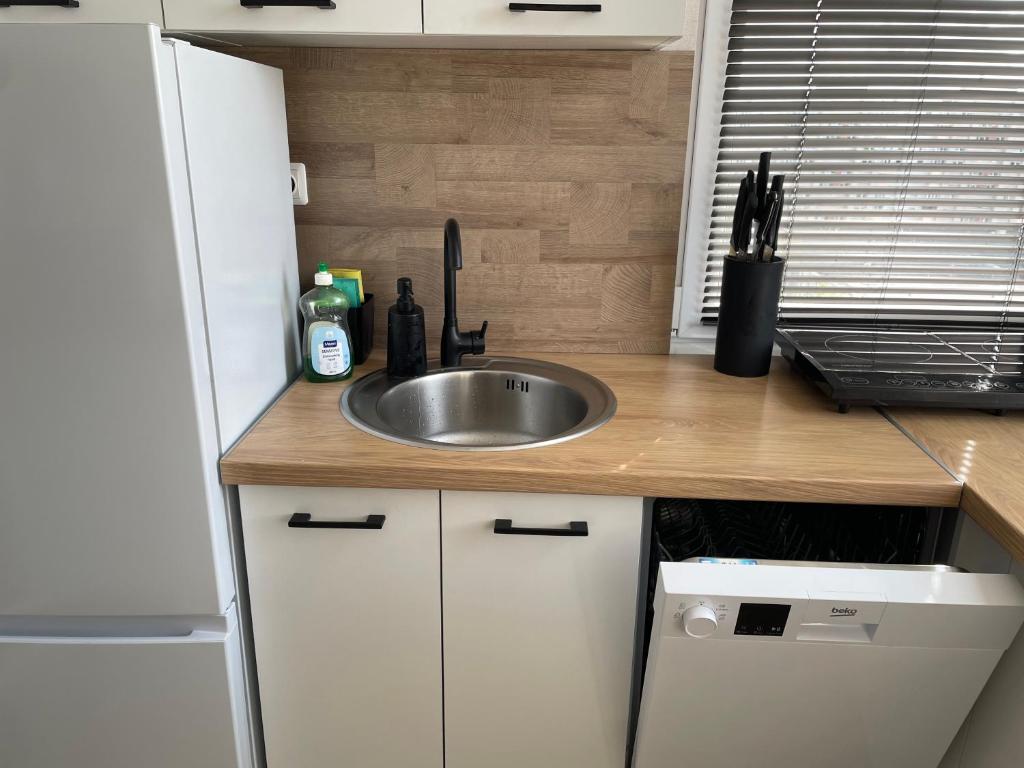 Kuchyň nebo kuchyňský kout v ubytování Like at home Daumani
