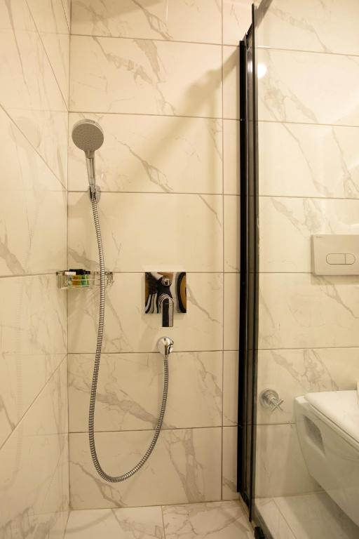 Grand Business Hotel - 4