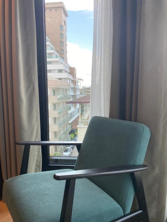 İn The Middle Hotel - 10