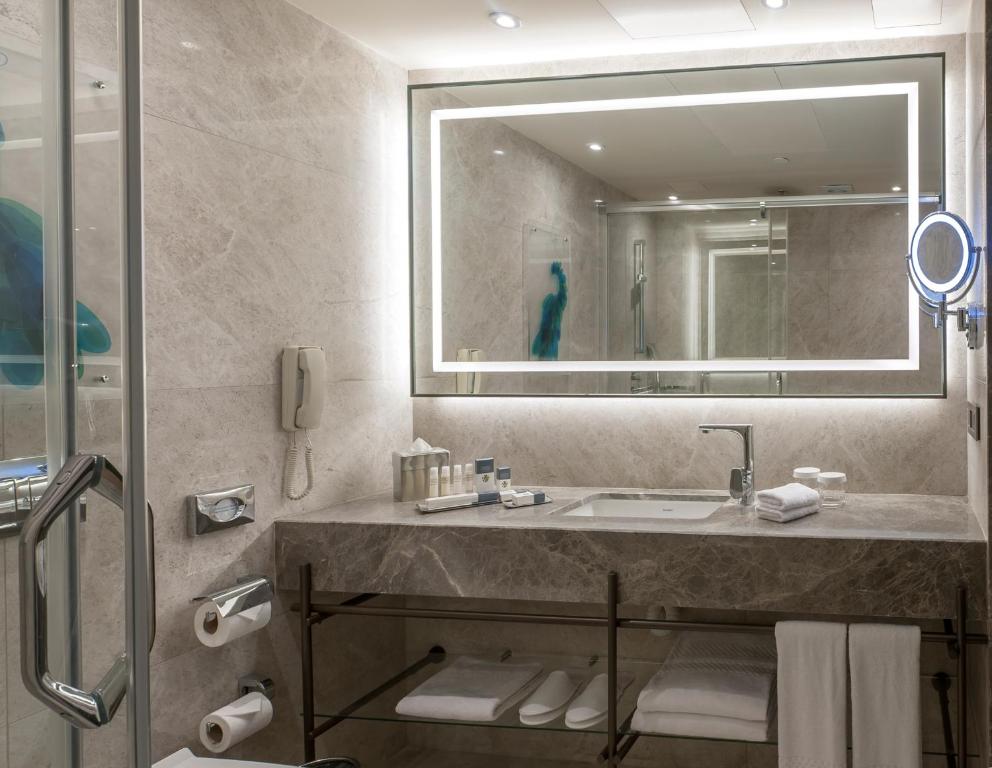 Koupelna v ubytování DoubleTree by Hilton Istanbul - Sirkeci