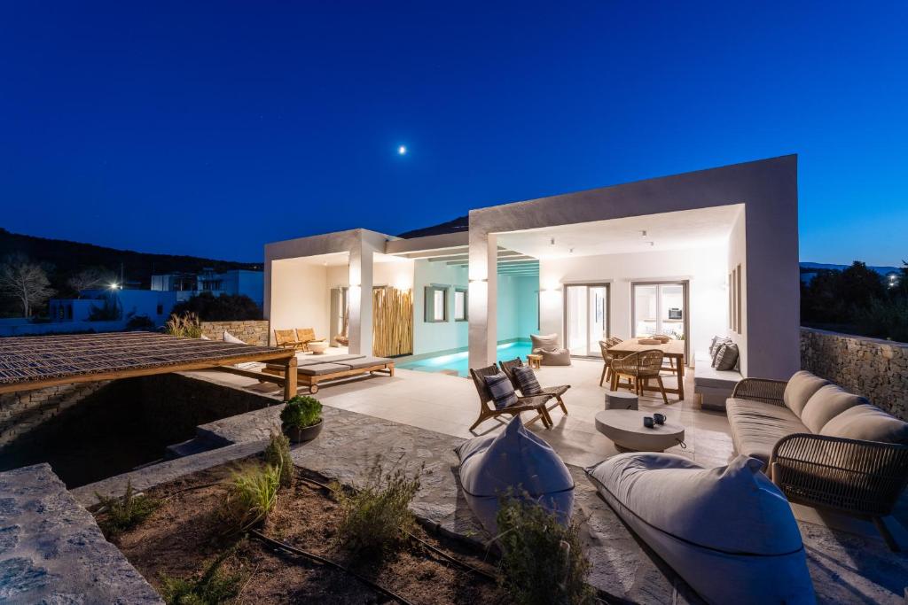 Piscina a Exclusive Luxury Moca beachfront villa, Molos, Paros o a prop