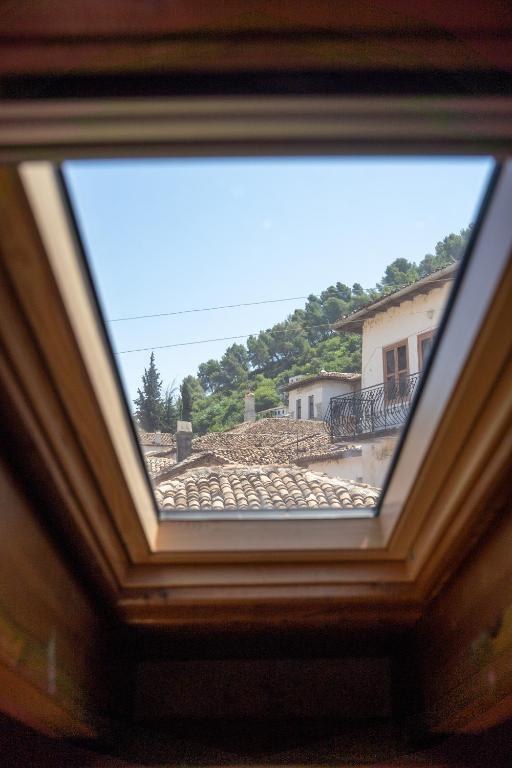 Hotel Kapllani - Image 4