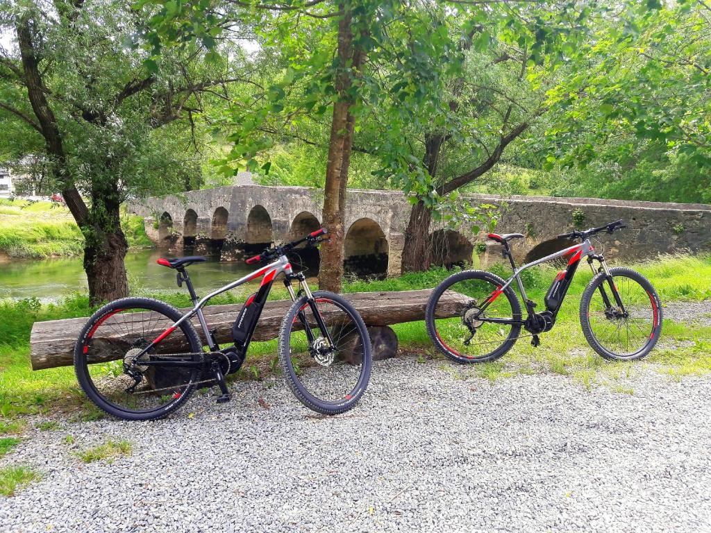 Jazda na bicykli v okolí ubytovania Apartment Stipčić-Mrežnički Brig