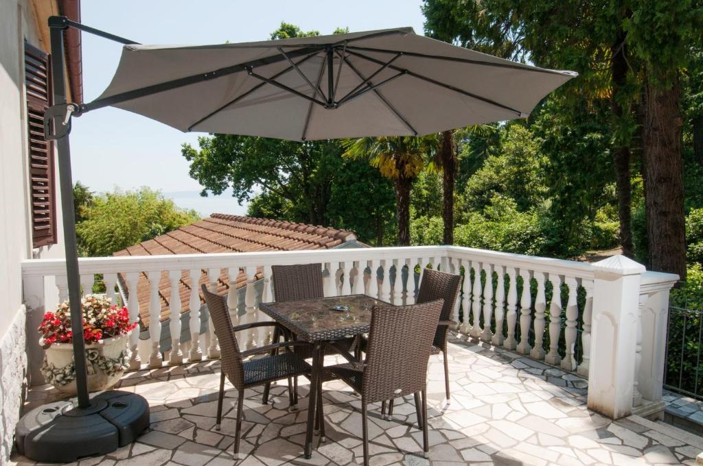 Apartments Villa Salona - 15