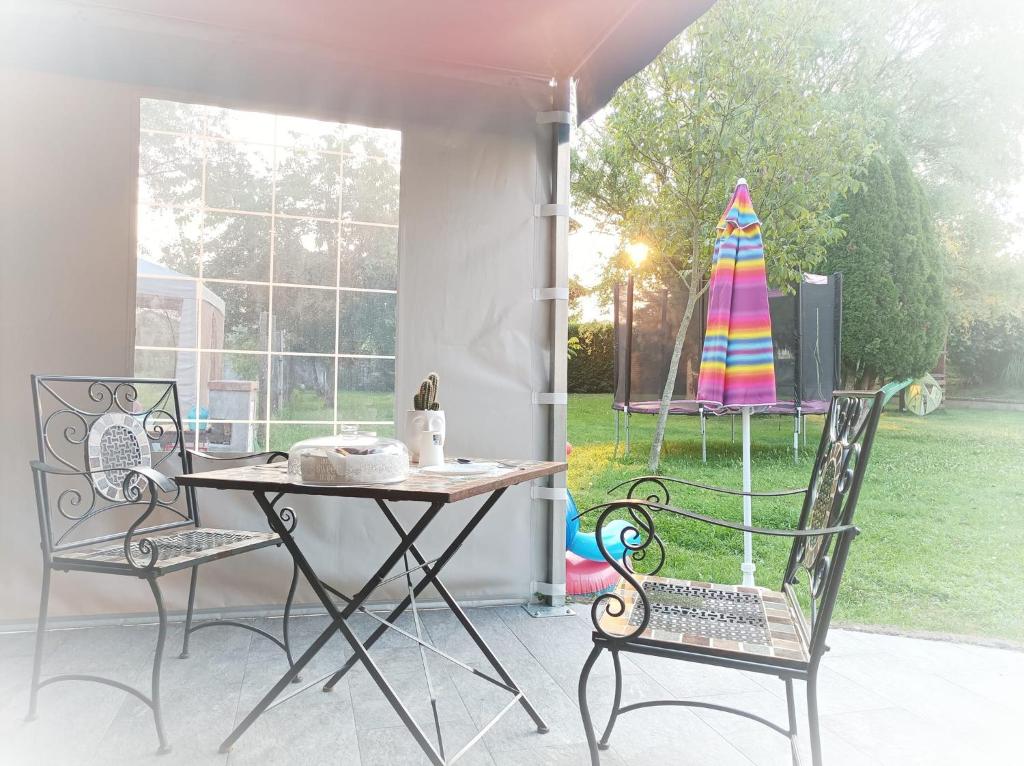 Plac zabaw dla dzieci w obiekcie Il Martinetto Bed & Breakfast