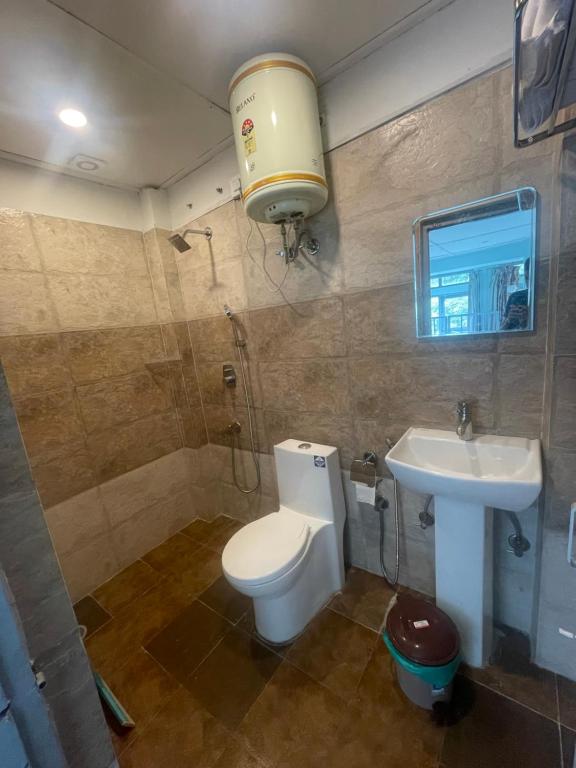 Koupelna v ubytování Eevolve Dharamkot - An Eco Hostel
