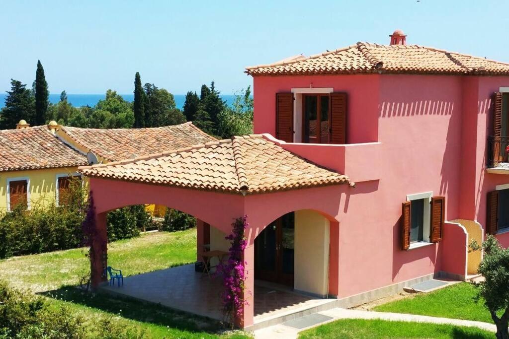 Villa Maris a Tertenìa - Elegante villa vicino al mare