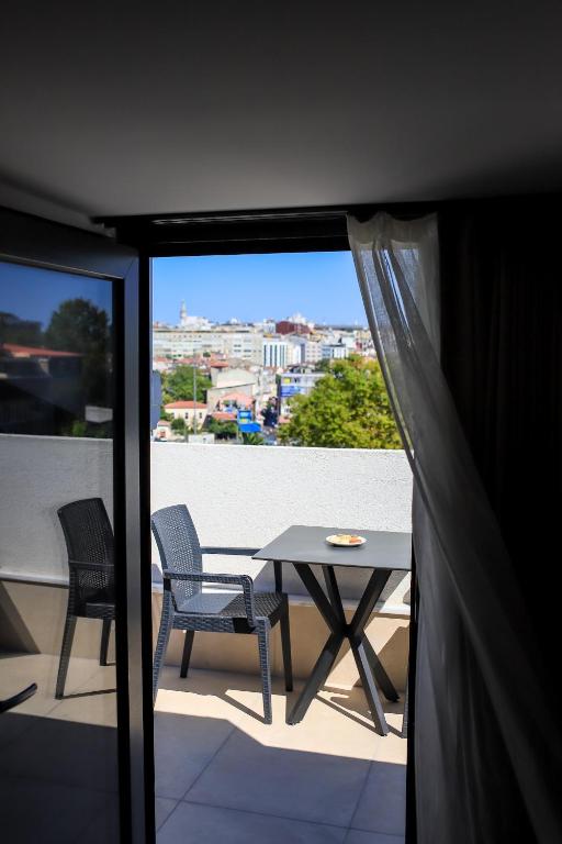 Nespecifikovaný výhled na hory nebo výhled na hory při pohledu z hotelu