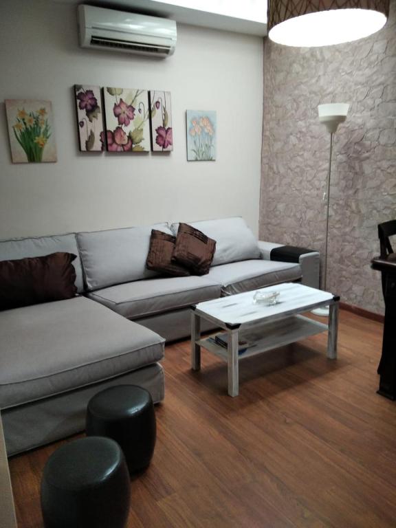 Posedenie v ubytovaní Apartamento Entre el Falla y la Caleta