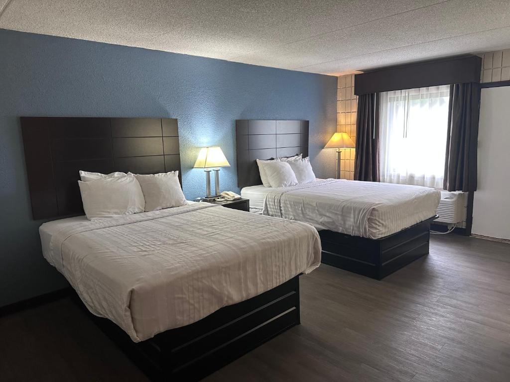 Baymont Inn & Suites By Wyndham, Farmington, MO, MO