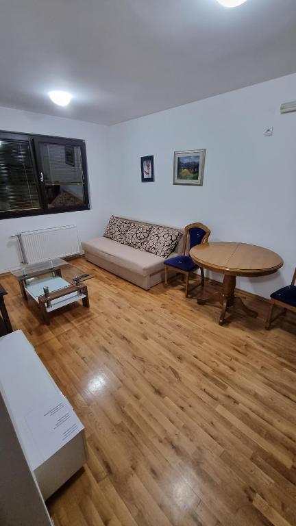 Et sittehjørne på Roomz apartments Užice