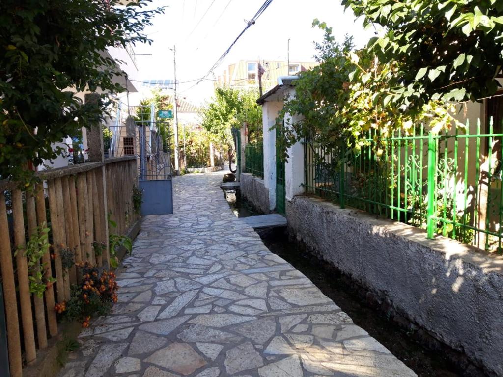 Drilon Luxury Villa - Image 5