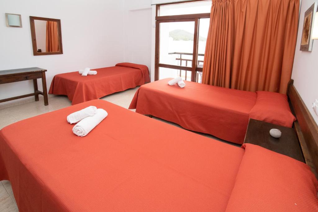 Hotel Galera, San Antonio – Updated 2023 Prices