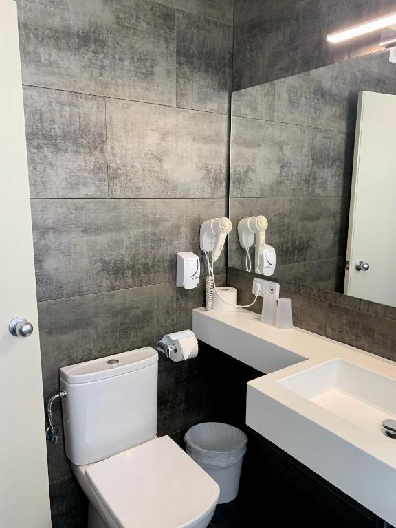 Hotel Jeni & Restaurant - 11