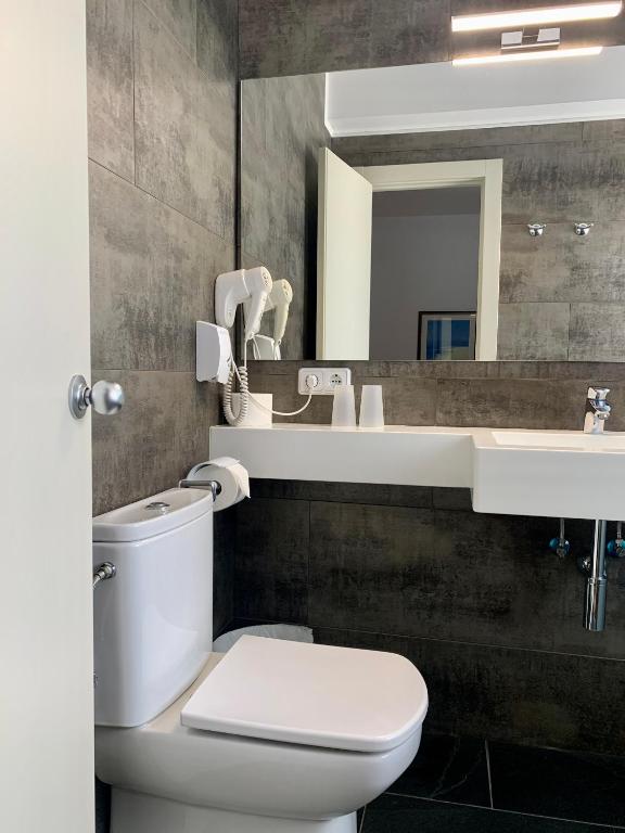 Hotel Jeni & Restaurant - 9