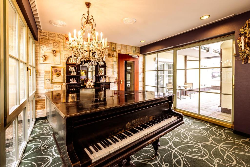 STEIGER Hotel Elbschlösschen Rathen, Курорт Ратен - Обновленные.