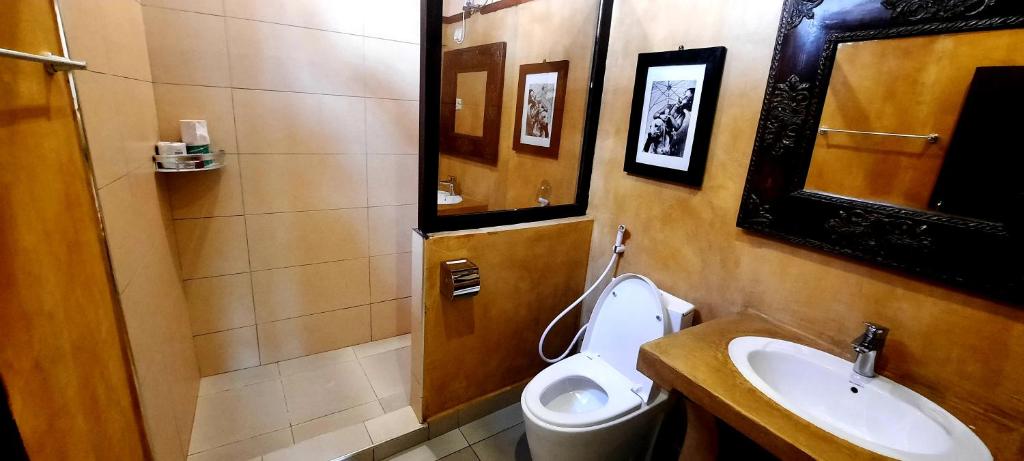 Koupelna v ubytování Rumaisa Hotel