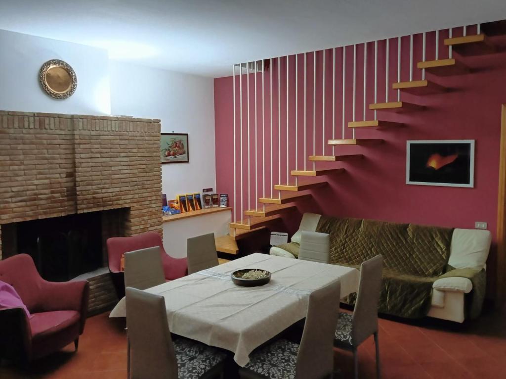 Posedenie v ubytovaní CASALE "GAIA"- Relax nel VERDE con Piscina Privata Esclusiva
