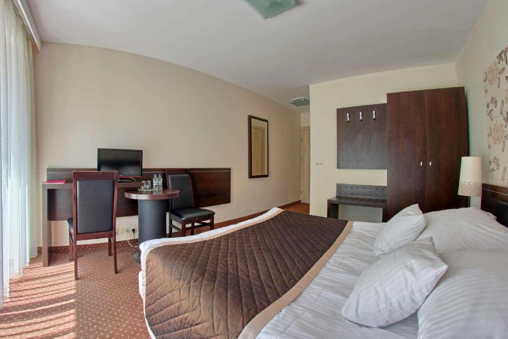 Hotel Zacisze - Habitación Doble Con Terraza