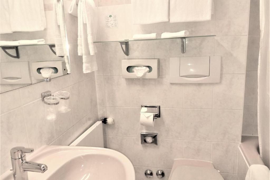 Hôtel Astoria - Resim 25