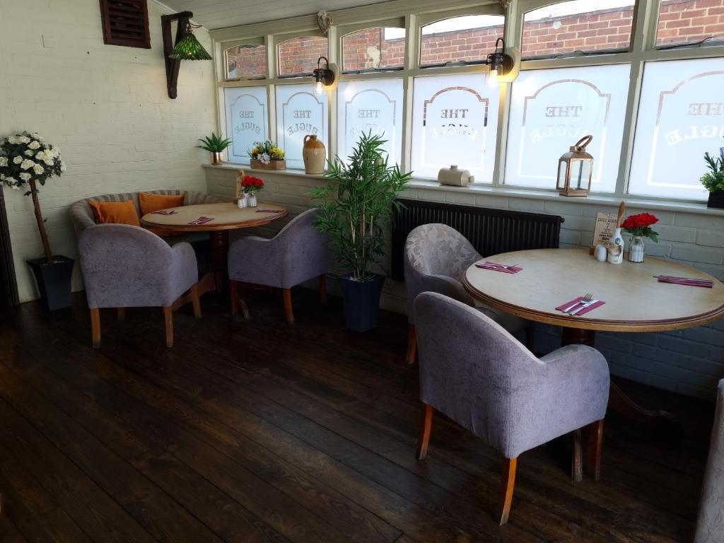 The Bugle Inn - Resim 10