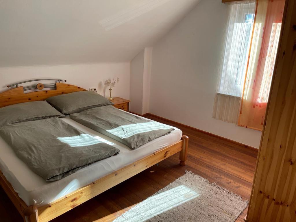 Postel nebo postele na pokoji v ubytování Ferienhaus Murtal