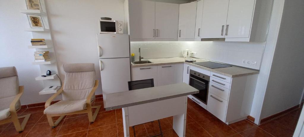 Fotografia z galérie ubytovania Patalavaca apartamento 1 dormitorio wifi piscina v destinácii Mogán