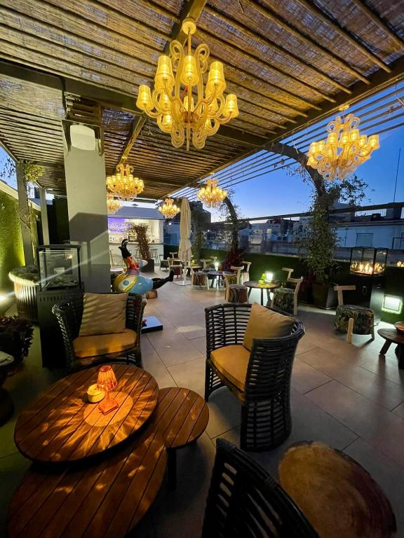 Reštaurácia alebo iné gastronomické zariadenie v ubytovaní Mariposa Hotel Malaga
