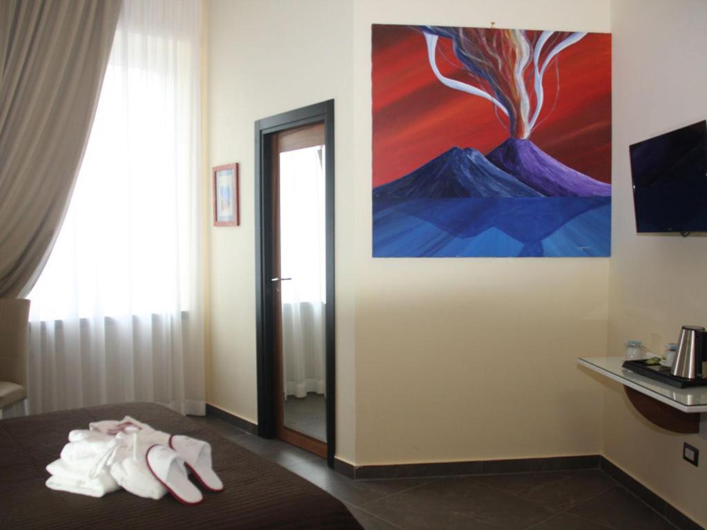 Boutique Hotel Piazza Carità - Resim 13