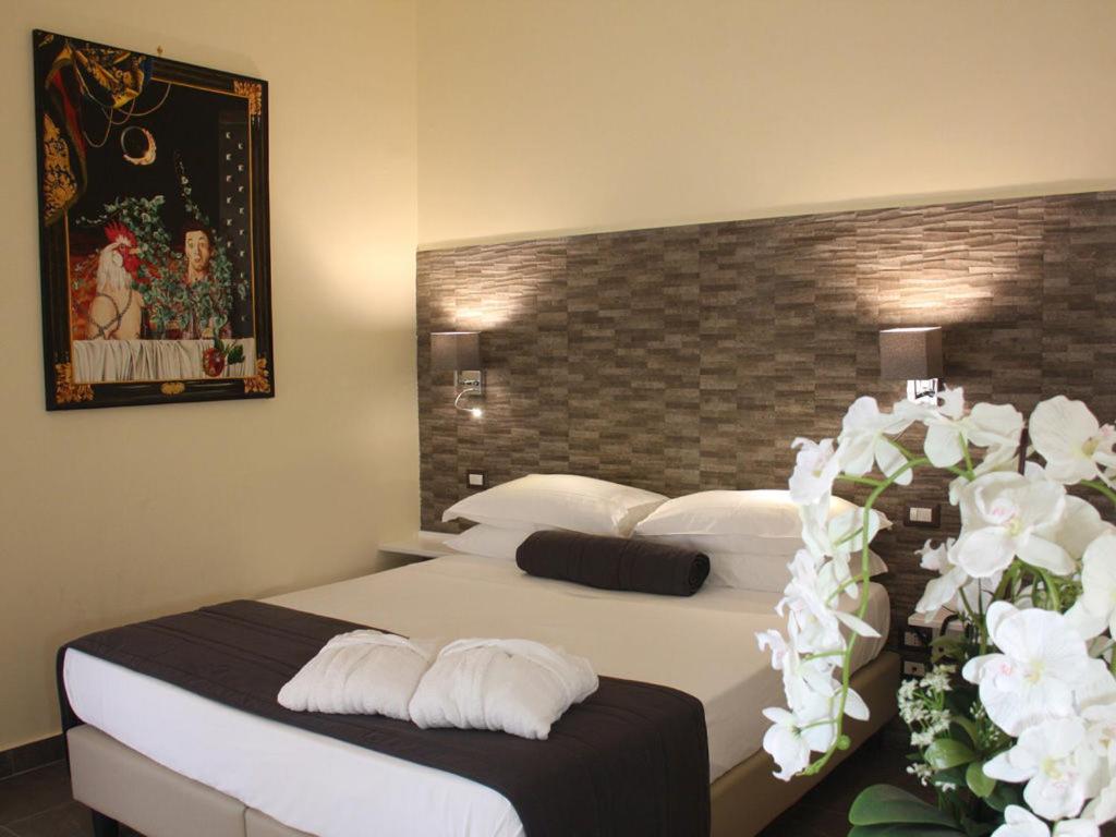 Boutique Hotel Piazza Carità - Resim 18