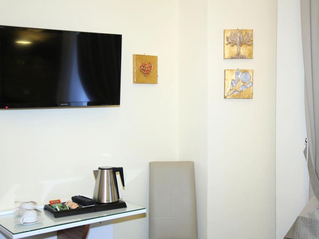 Boutique Hotel Piazza Carità - Resim 34