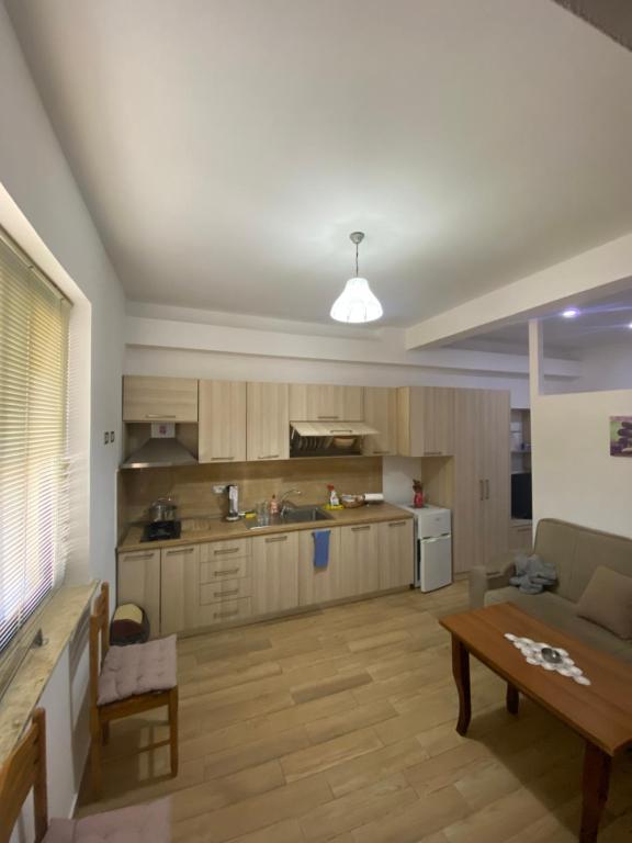 Lovely Apartment in Shkoder - Image 4